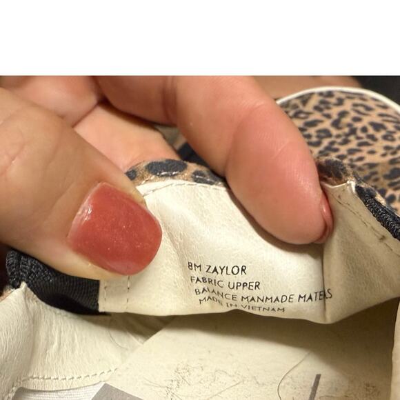 Dolce Vida‎ Slip on Fashion Sneaker Leopard Print sz - Picture 6 of 6